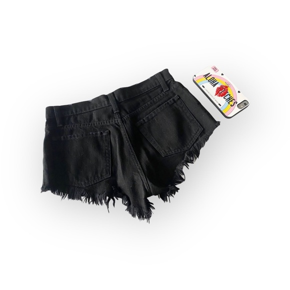 new LF Carmar ❉ Daisy Embroidery Embellished Cut Off Frayed Denim Shorts ❉ Black - Picture 7 of 16